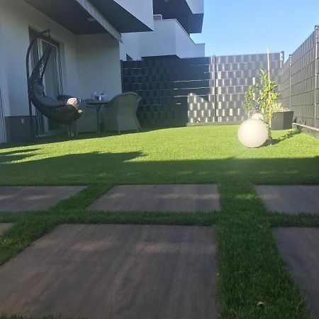 Hedonist-Luxury 2 Bedroom Apartment With Private Hot Tub, Garden And Free Parking Trogir Luaran gambar