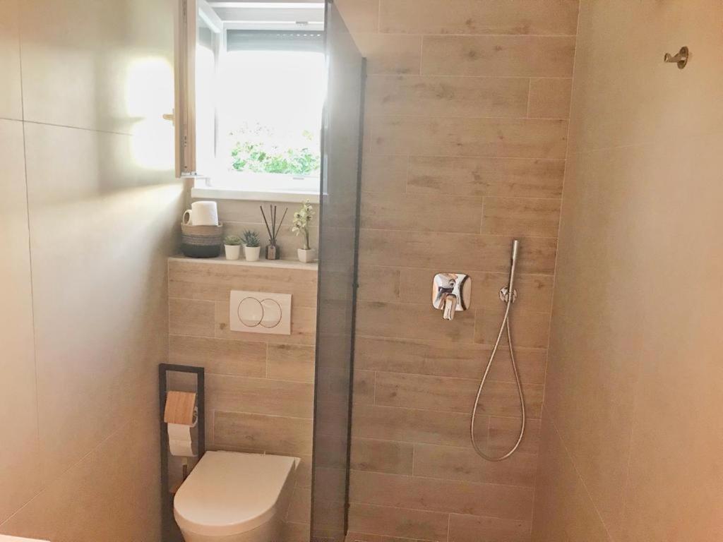 Hedonist-Luxury 2 Bedroom Apartment With Private Hot Tub, Garden And Free Parking Trogir Luaran gambar