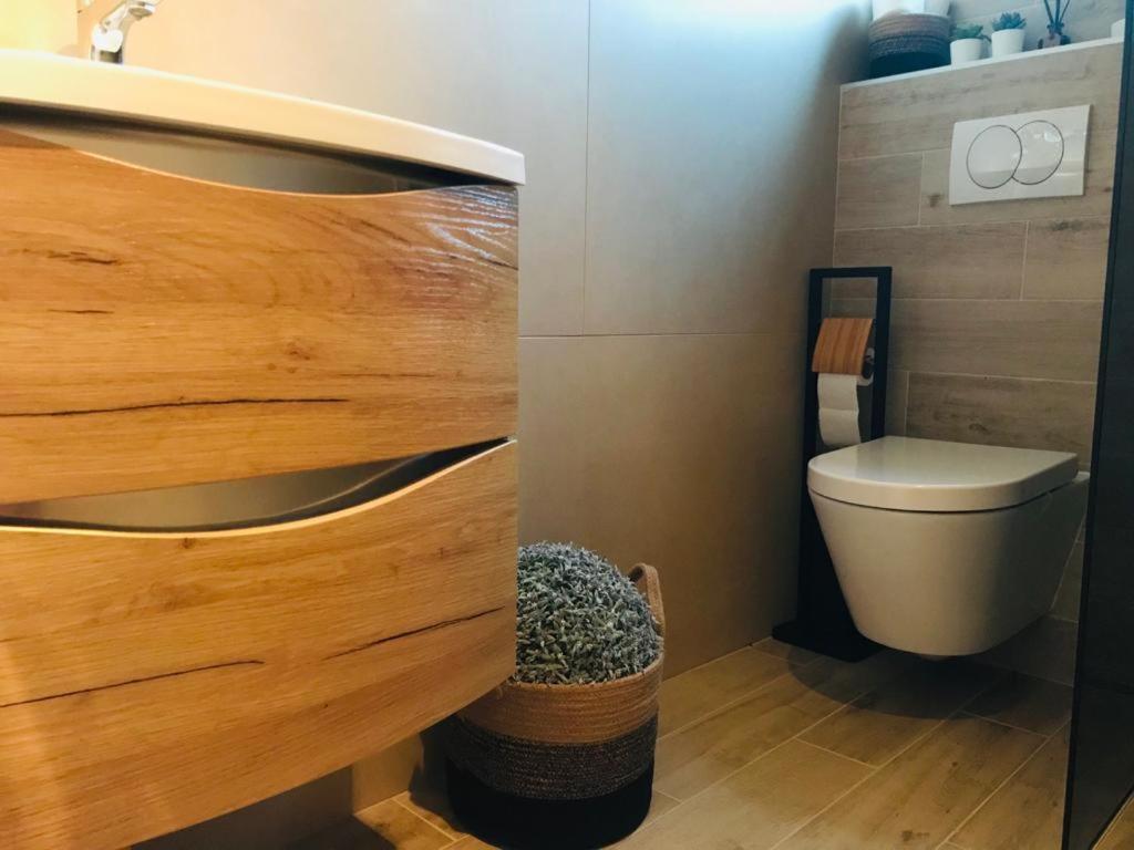 Hedonist-Luxury 2 Bedroom Apartment With Private Hot Tub, Garden And Free Parking Trogir Luaran gambar
